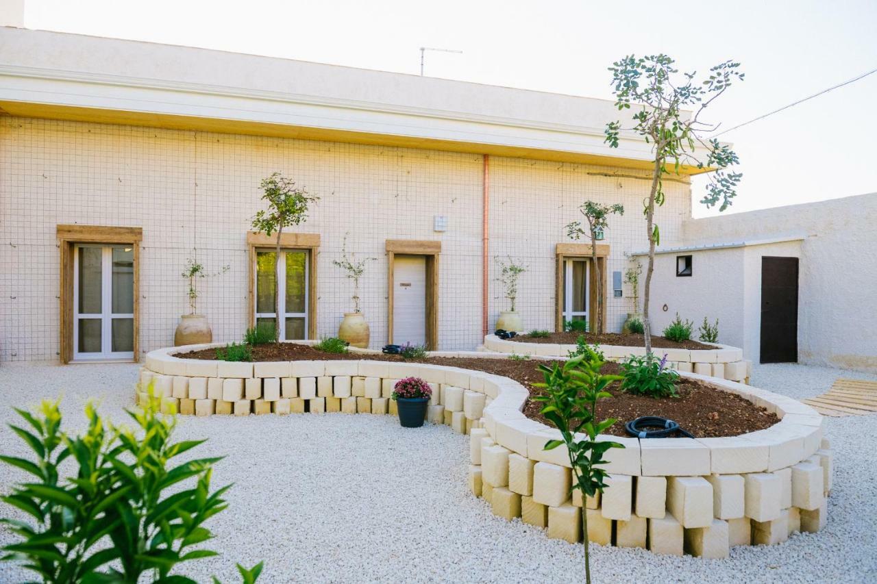 Ciatu Miu Hotel Noto Ngoại thất bức ảnh
